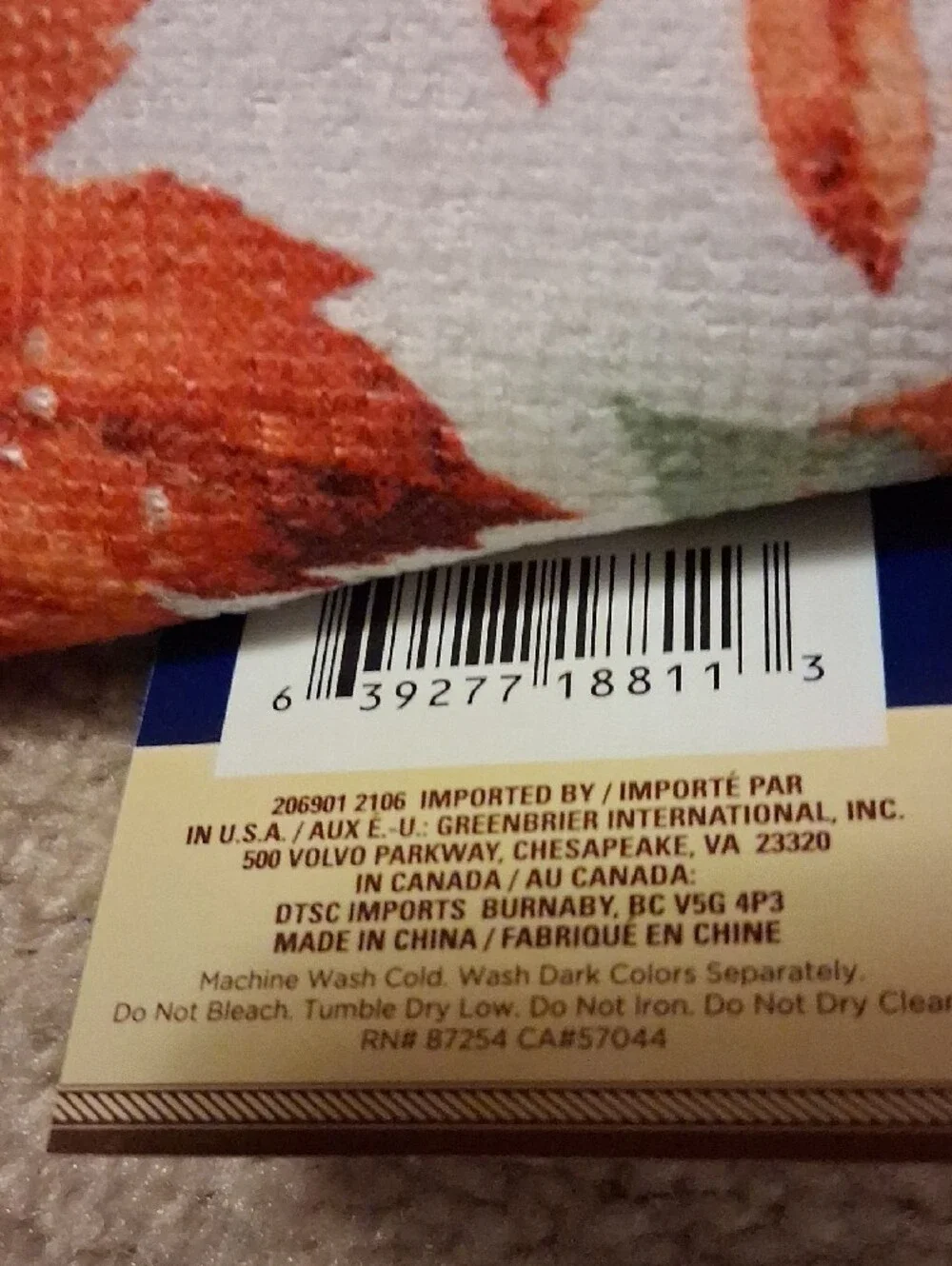 Home Collection Orange and Cream Autumn Leaf Microfiber Towel